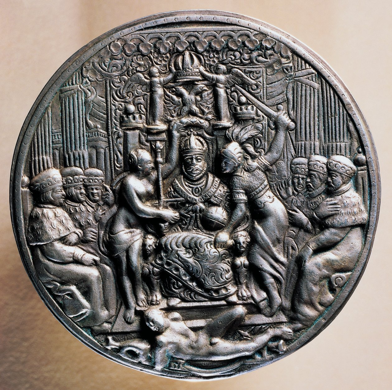 Hopeamitali Habsburgin keisari Rudolf II:n (1552-1612) ratsastusmuotokuvalla tekijältä William M. Timlin