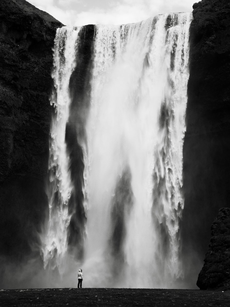 Skógafoss, Islanti, 2011 (b/w kuva) tekijältä Leopold Blonder