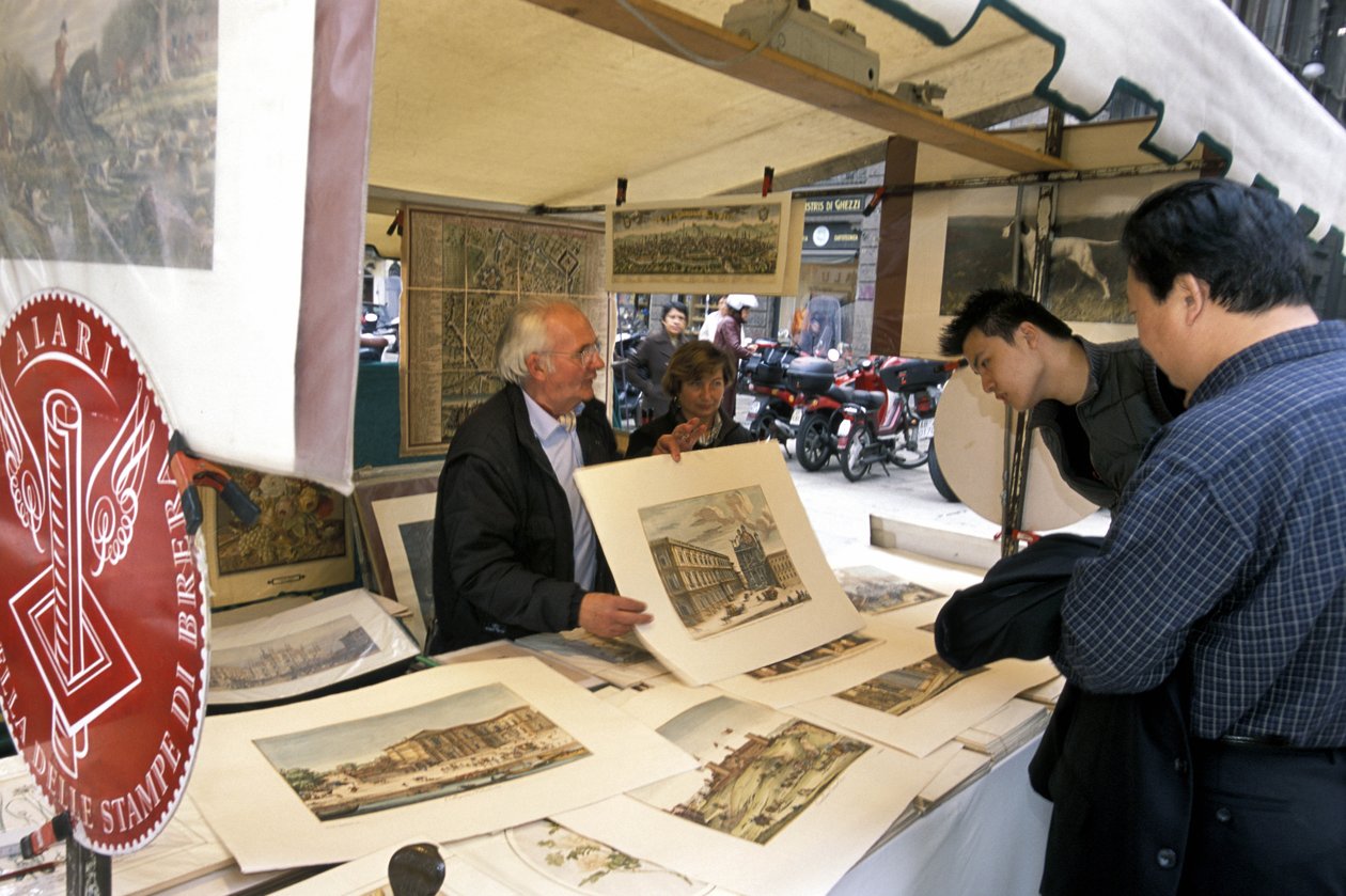 Printtien myyntipiste, Piazza del Carmine, Milano, Lombardia, Italia tekijältä Unbekannt