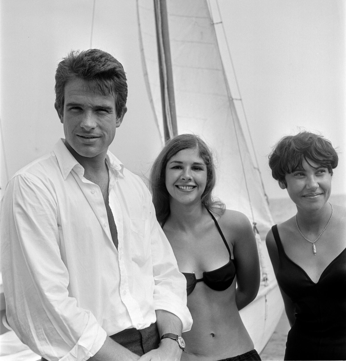 NÄYTTÄJÄ WARREN BEATTY VENICE LIDO BEACHISSA - 1965 tekijältä Unbekannt