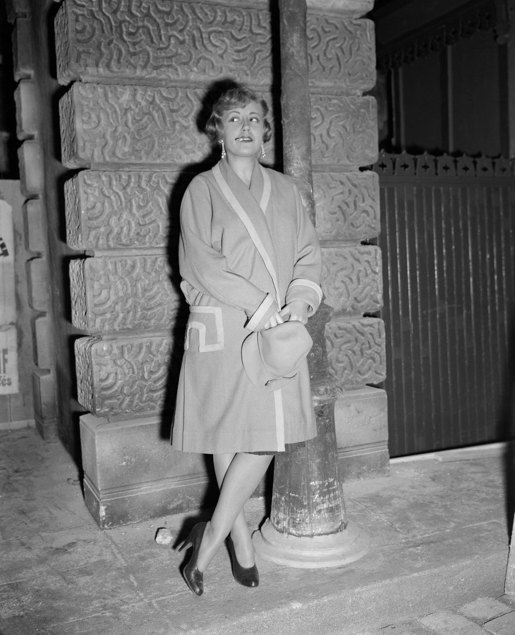 NÄYTTÄJÄ SUZY DELAIR PARIISISSA - 1949 tekijältä Unbekannt