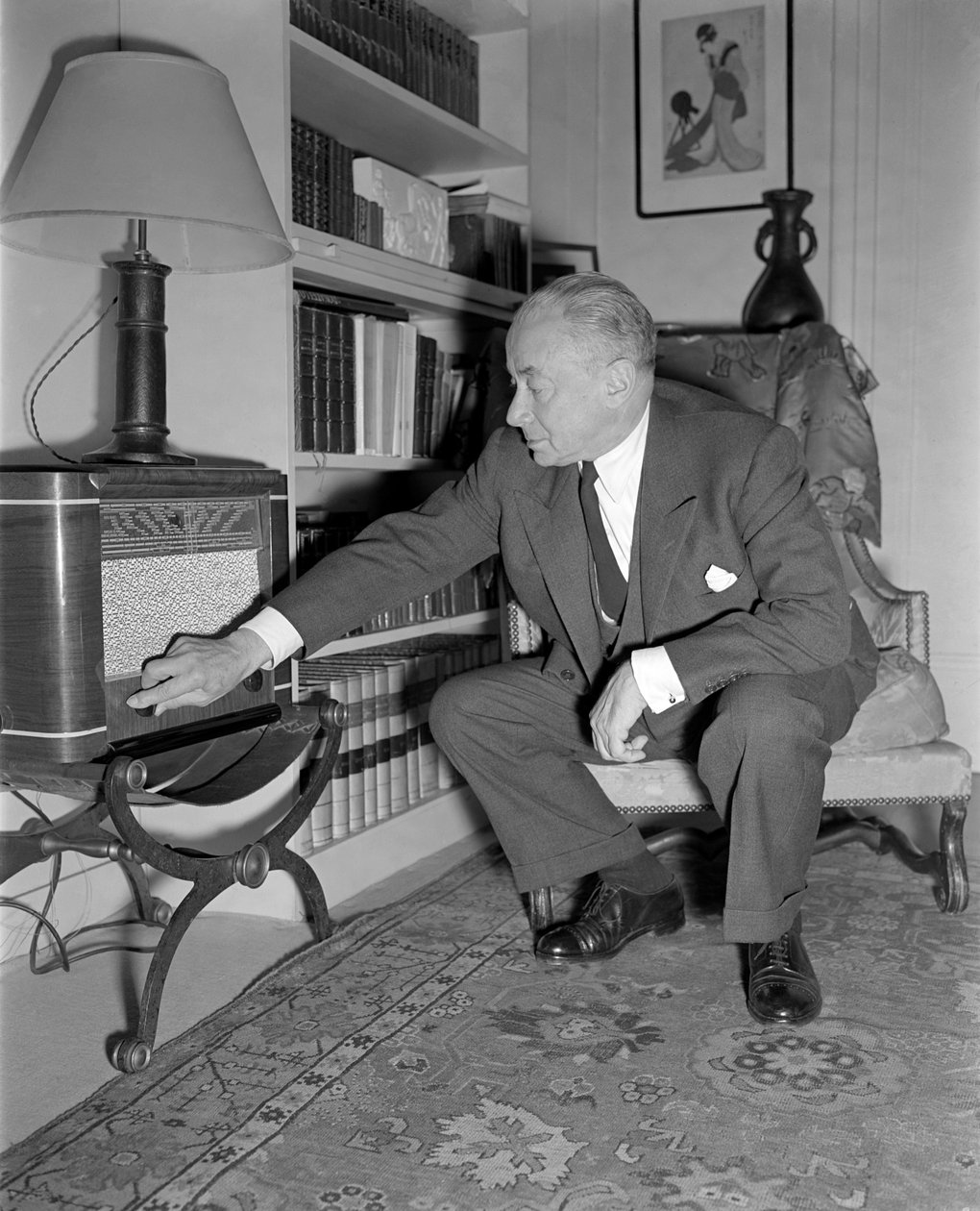 POLIITIKO PAUL RENAUD PARIISISSA - 1949 tekijältä Unbekannt