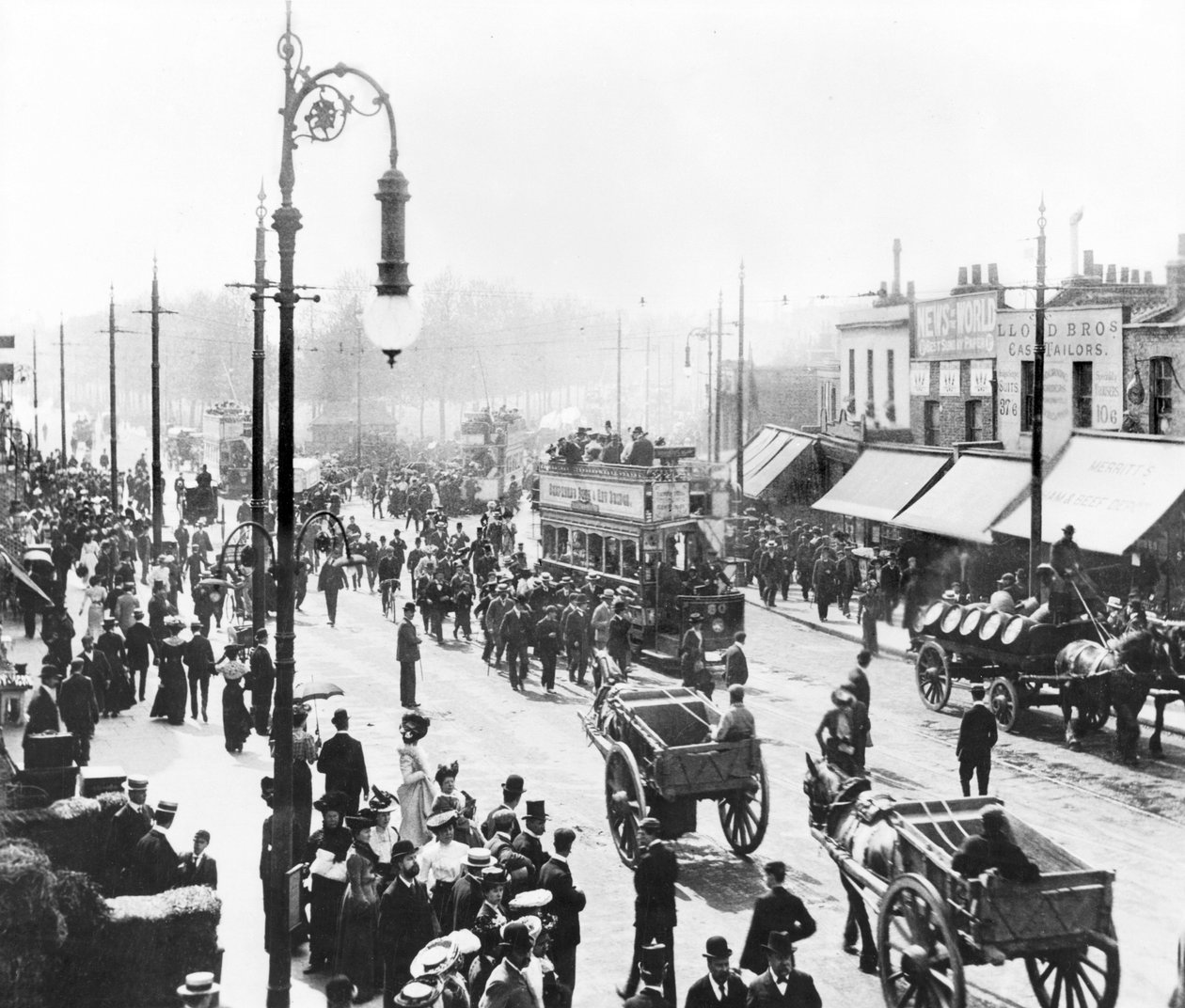 Iso-Britannia : Vilkas kohtaus Uxbridge Roadilla. Shepherds Bush, Lontoo tekijältä Unbekannt