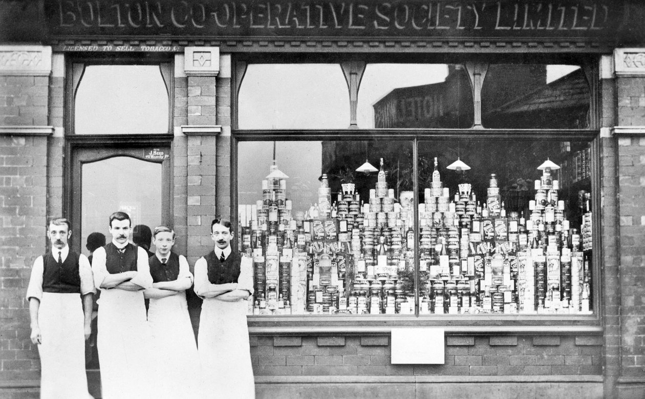 Iso-Britannia: Bolton Co-operative Society Shop tekijältä Unbekannt