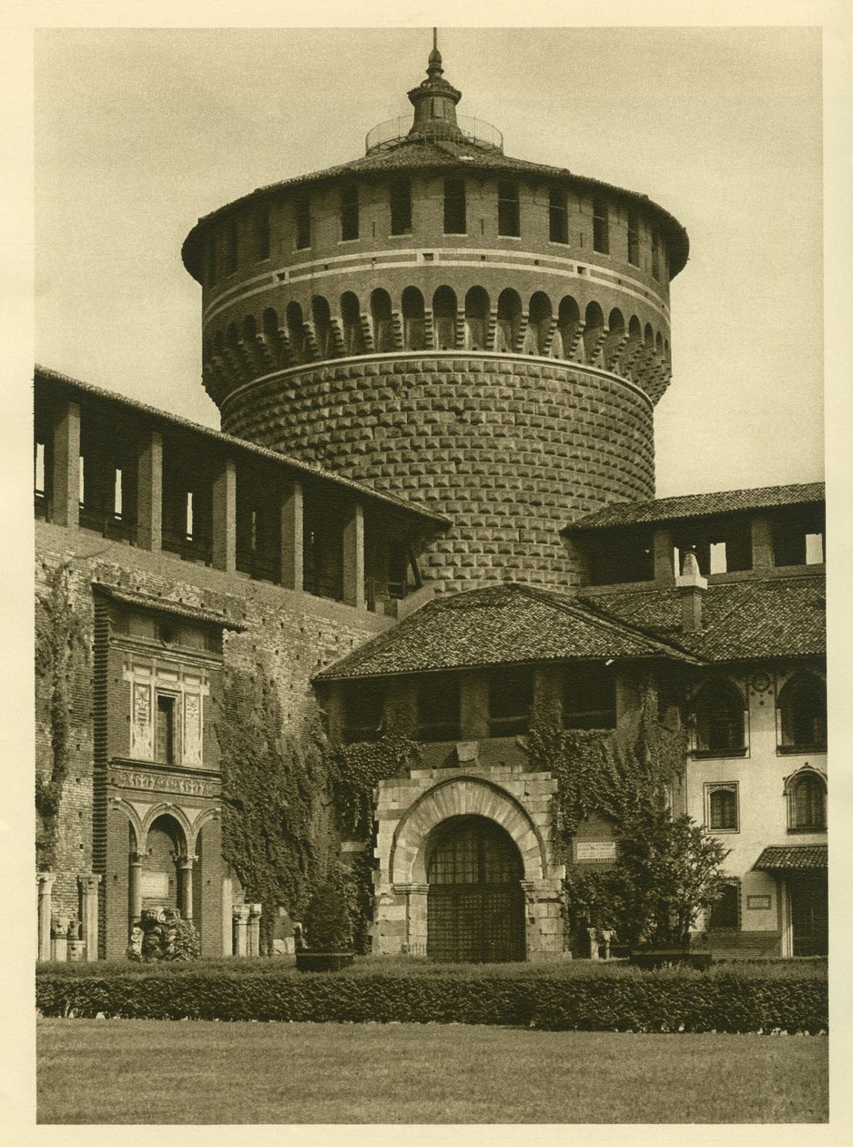 Näkymä Castello Sforzescon (Sforzan perheen linna) pihalle Milanossa tekijältä Unbekannt