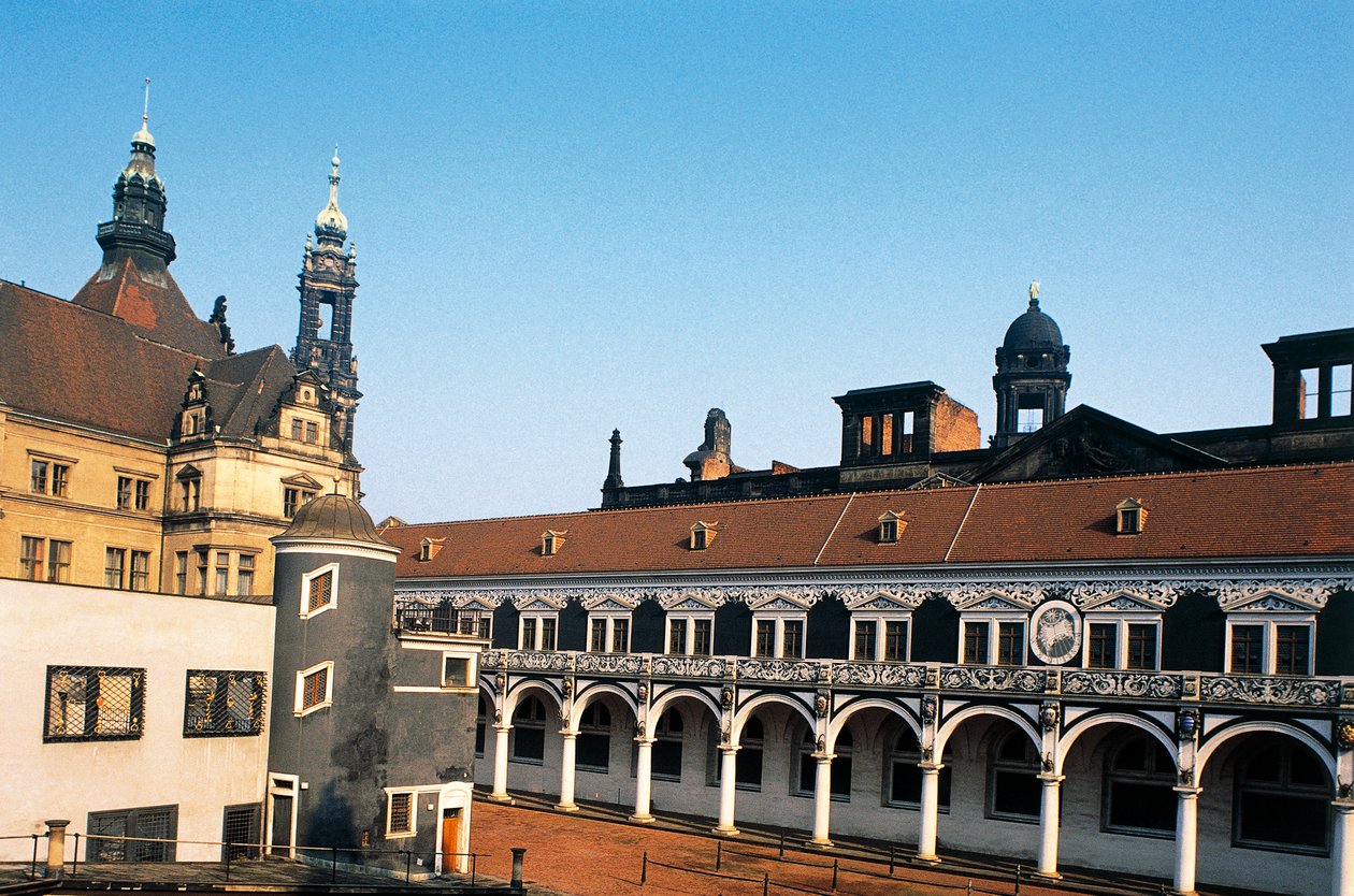 Zwingerin palatsin siipi, Dresden (1700-luku), Saksi, Saksa tekijältä Benjamin Baud