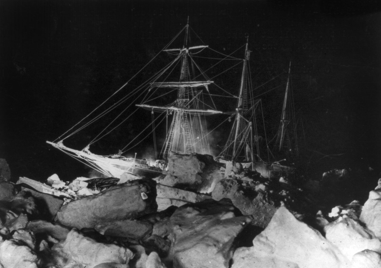Keisarillinen Trans-Antarktisretkikunta: Endurance juuttui tiukasti kiinni, 1914-17 (kuva) tekijältä Underwood & Underwood