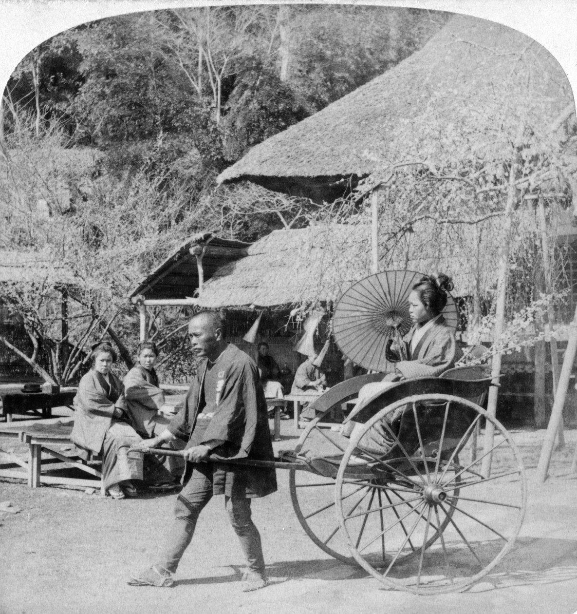 Aamuajelu jinrikisha riksalla, Sugita, Japani, 1896. tekijältä Underwood and Underwood