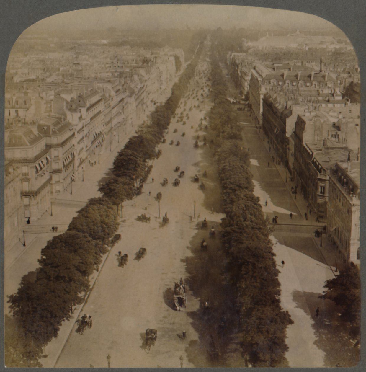 Champs Elysees - Riemukaarista Place de la Concordelle - Pariisi, Ranska, 1900. tekijältä Underwood and Underwood