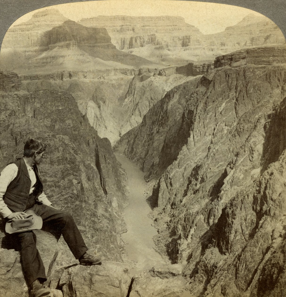 Colorado River, Grand Canyon, Arizona, Yhdysvallat. tekijältä Underwood and Underwood