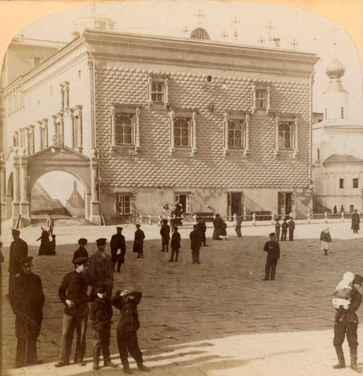 Kuuluisa punainen portaikko ja vanha palatsi, Moskova, Venäjä, 1900. tekijältä Underwood and Underwood