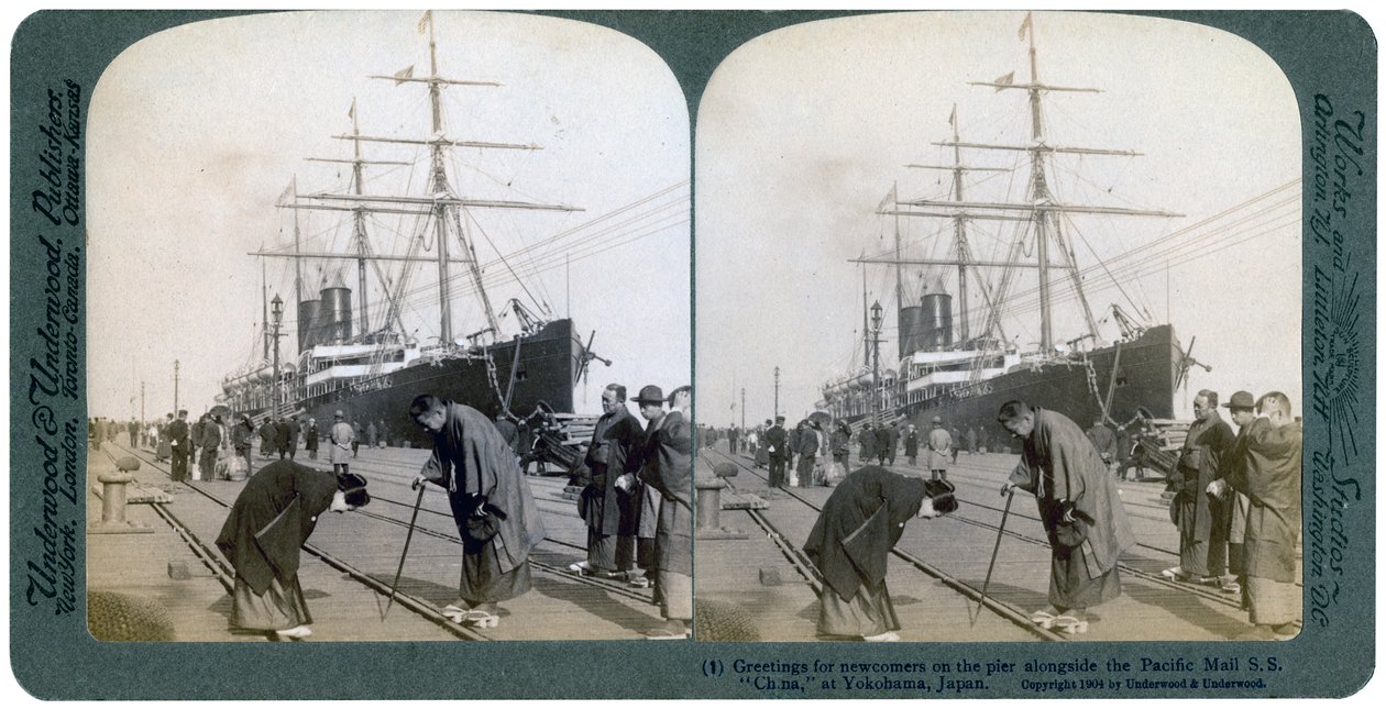 Tervehdys uusille tulokkaille Pacific Mail SS China -laiturilla, Yokohama, Japani, 1904. tekijältä Underwood and Underwood