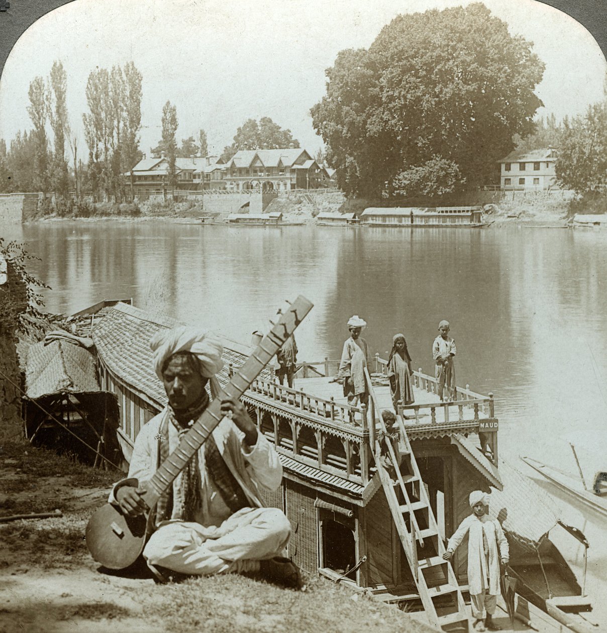 Asuntolaivajuhlat, Jhelum River, Kashmir, Intia, 1900-luku. tekijältä Underwood and Underwood