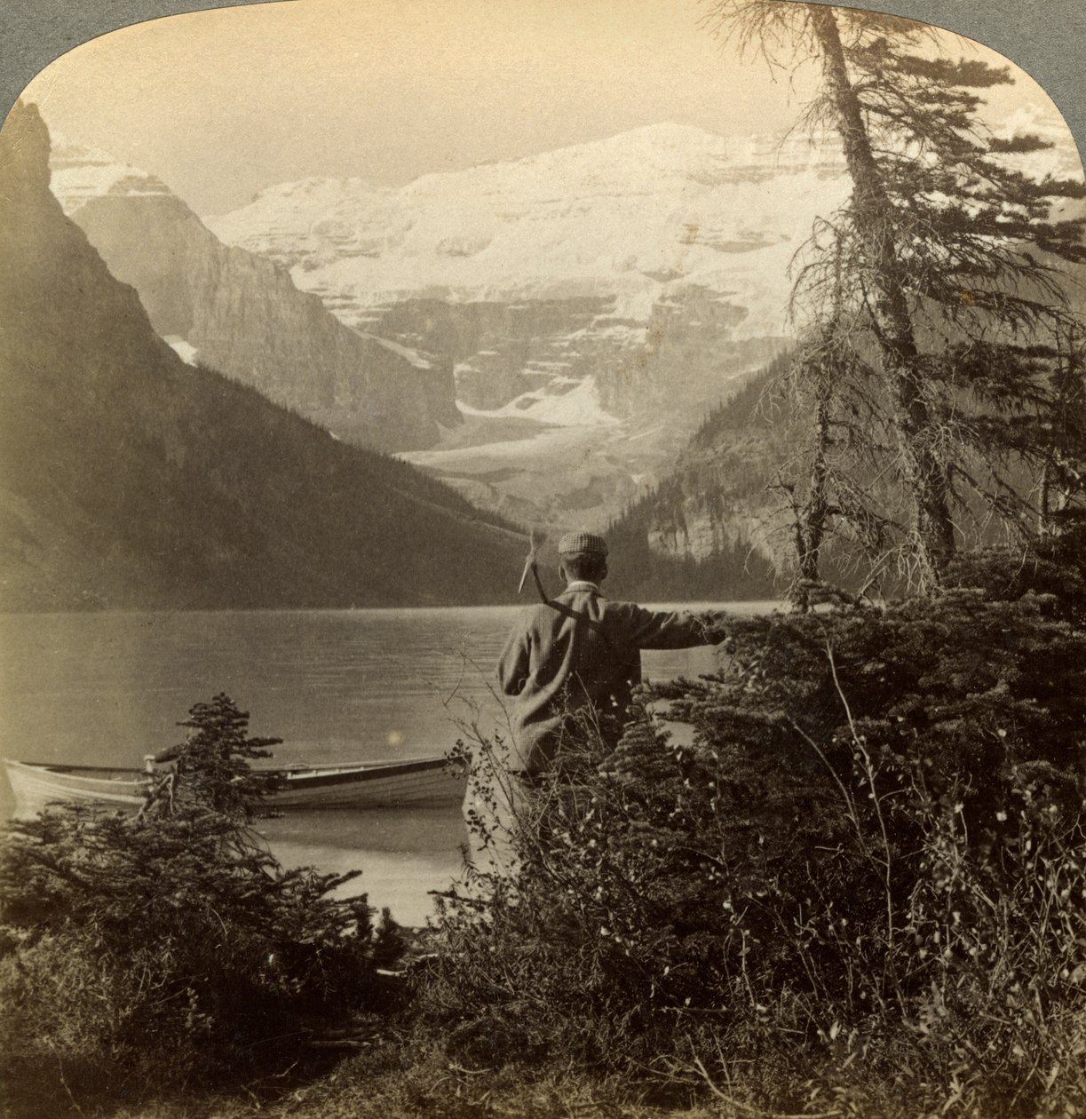 Mount Victoria, Rocky Mountains, Alberta, Kanada. tekijältä Underwood and Underwood