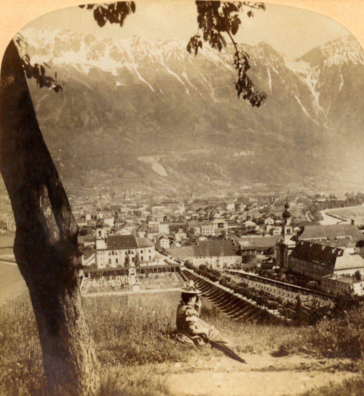 Kuvankaunis Innsbruck, Tirolin pääkaupunki, Itävalta..., 1898. tekijältä Underwood and Underwood