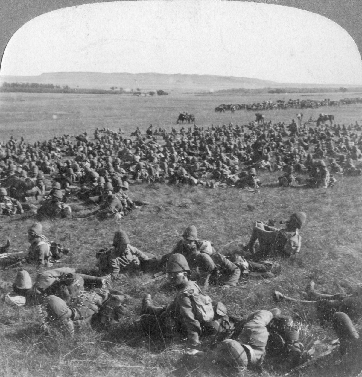 9. divisioona lepää matkalla Bloemfonteiniin, Etelä-Afrikkaan, buurien sota, 1901 tekijältä Underwood and Underwood