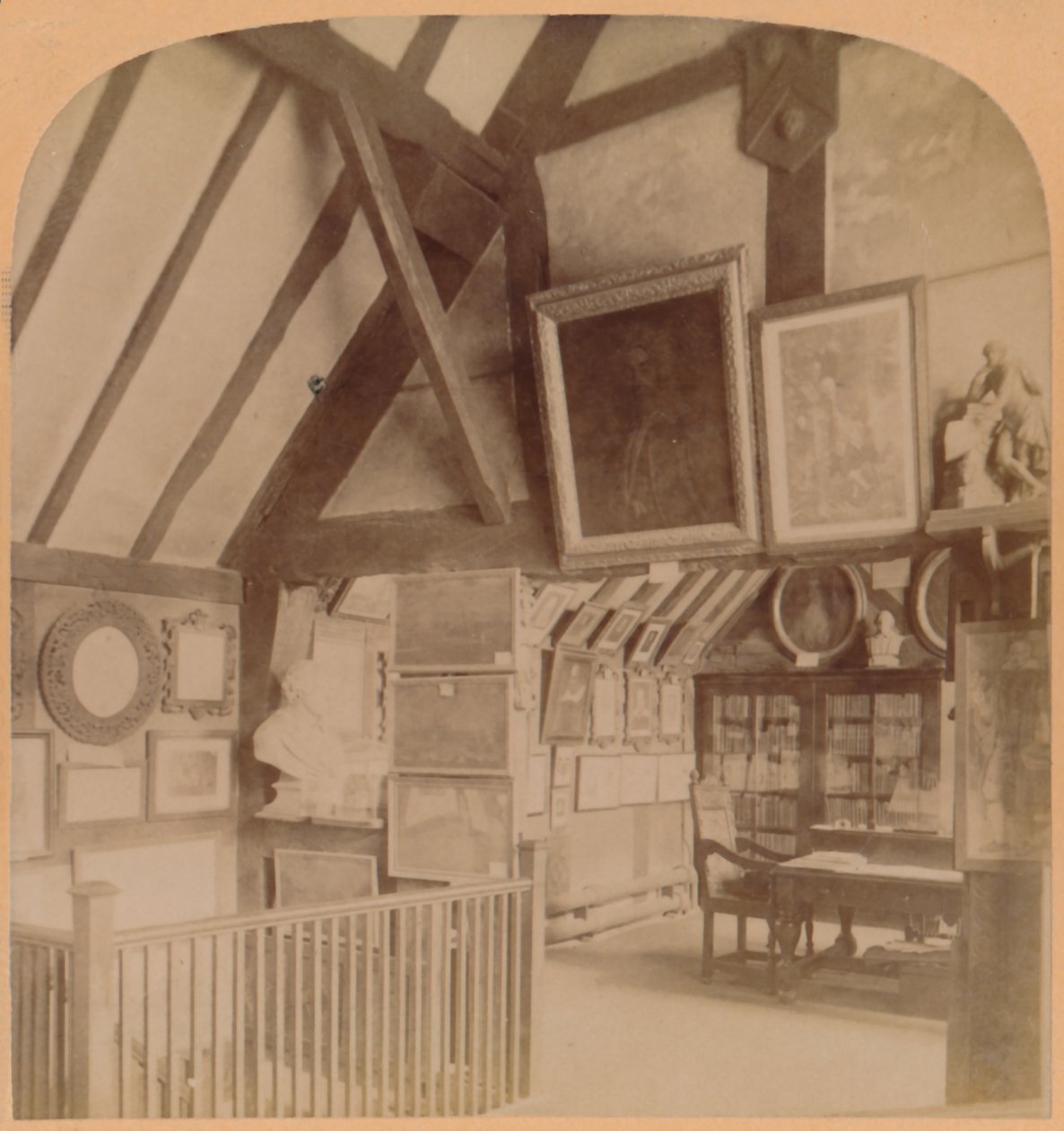 Kirjasto Shakespearen talossa, Stratford-on-Avonissa, Englannissa, 1900. tekijältä Underwood and Underwood