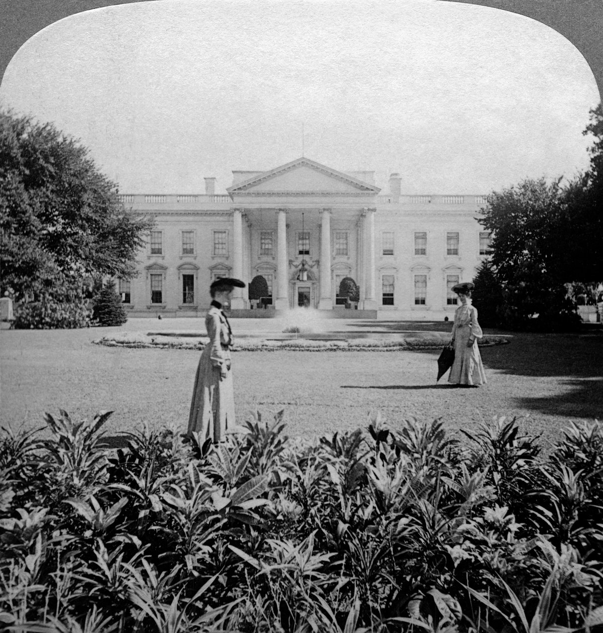 Valkoinen talo, Washington DC, USA, 1800-luvun loppu. tekijältä Underwood and Underwood