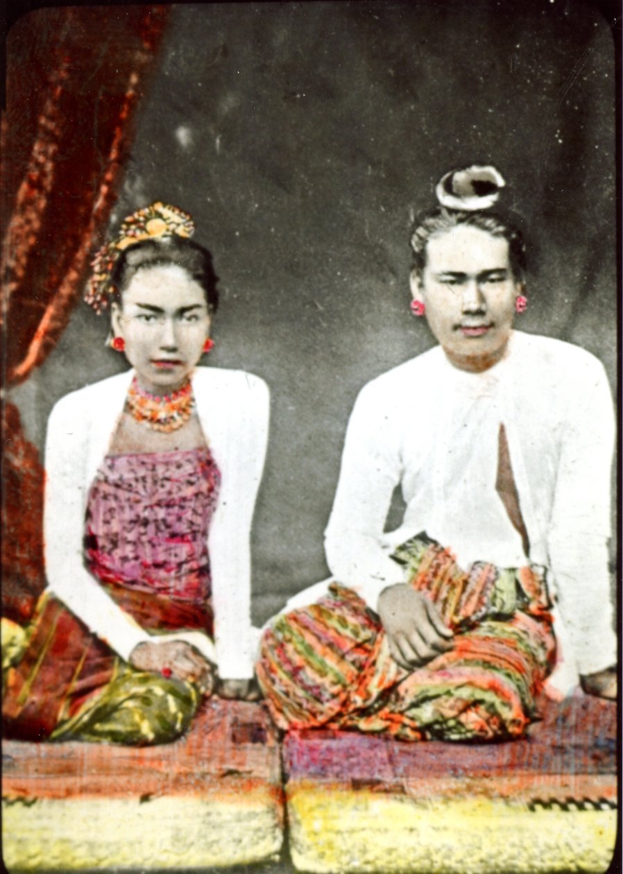 Burman kuningas Thebaw ja kuningatar Supayalat, noin 1880-luku tekijältä Unknown