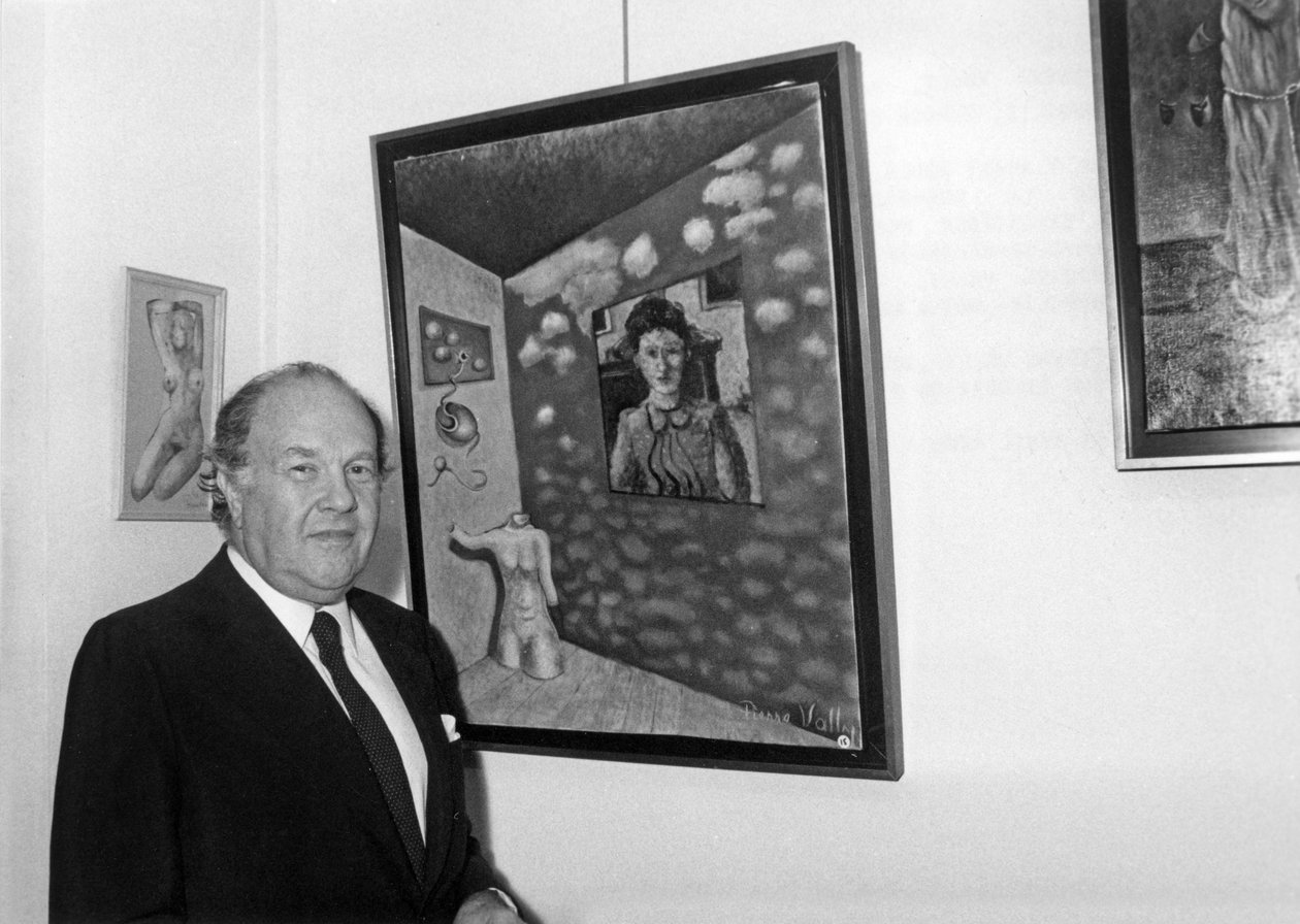 Pierre Velly Alias Pierre De Varga yhden kankaansa edessä Galerie 3000 -näyttelyn avajaisissa 11. huhtikuuta 1986 tekijältä Unknown