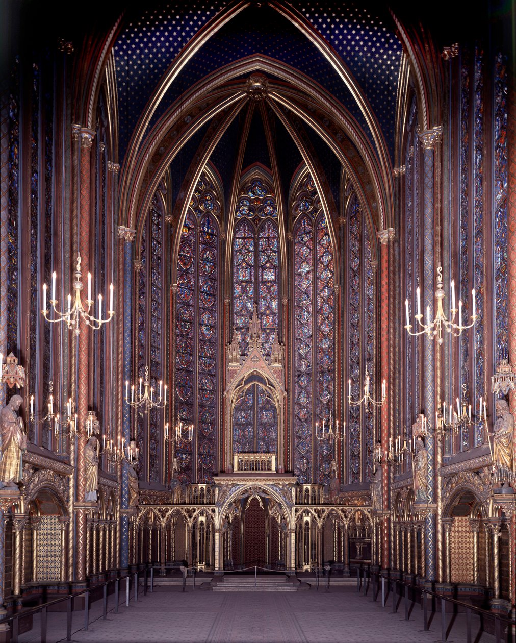 Pariisin Sainte Chapellen sisäkuva: Korkea kappeli, arkkitehtuuri tekijältä Unknown artist