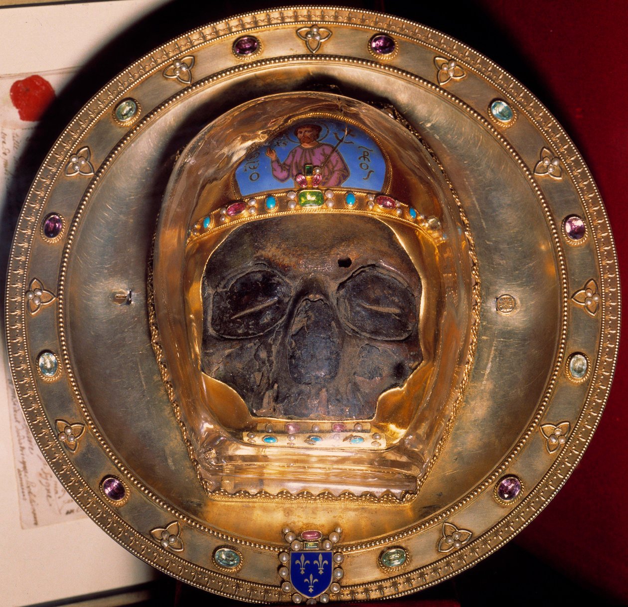 Jäännös: Pyhän Johannes Kastajan kallo, joka tuotiin takaisin vuonna 1206 neljänneltä ristiretkeltä Konstantinopoliin, Amiensin katedraalin sakristin pettäjä. tekijältä Unknown artist