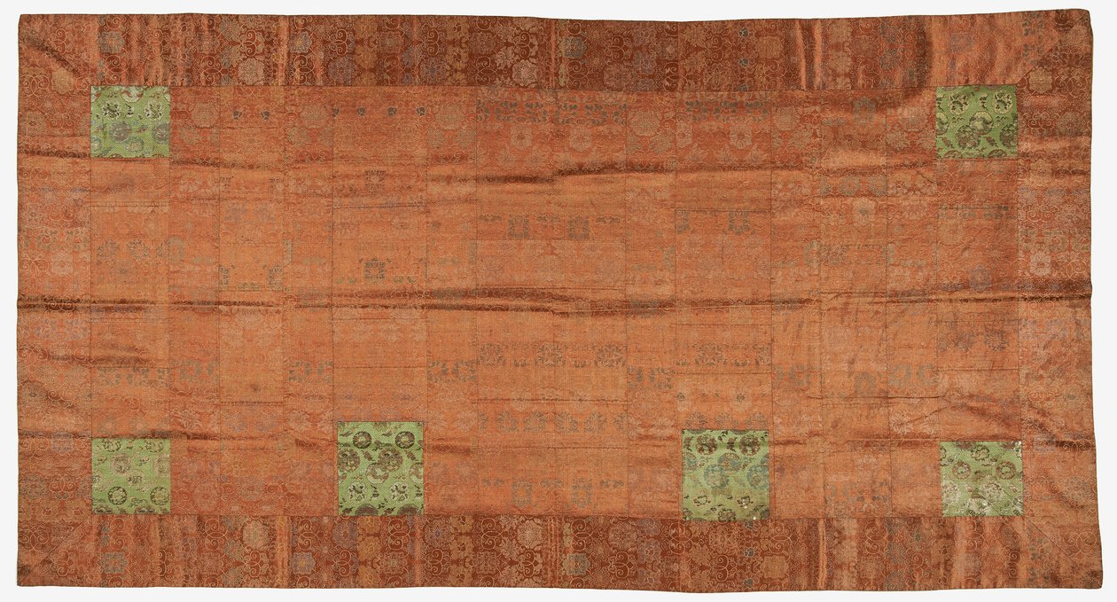 Brokaatti, silkki. Buddhalaisen munkin viitta, paikkattu; kesa tekijältä Unknown artist