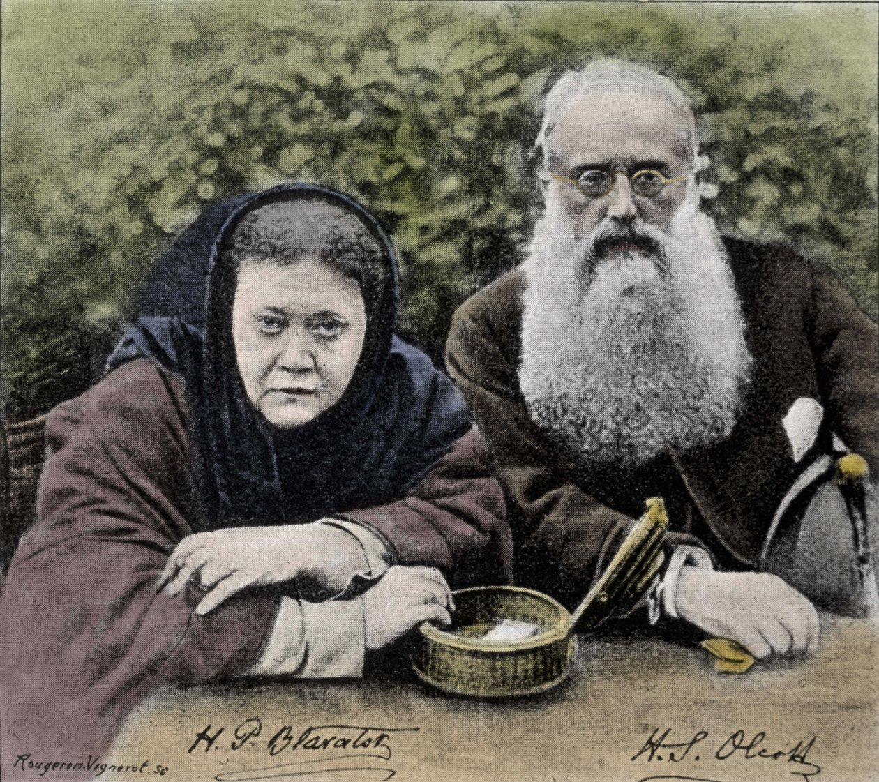 Elena Petrovna Blavatsky (1831-1891), venäläinen teosofi, Teosofisen Seuran perustaja vuonna 1875 Henry Steel Olcottin kanssa. tekijältä Unknown artist