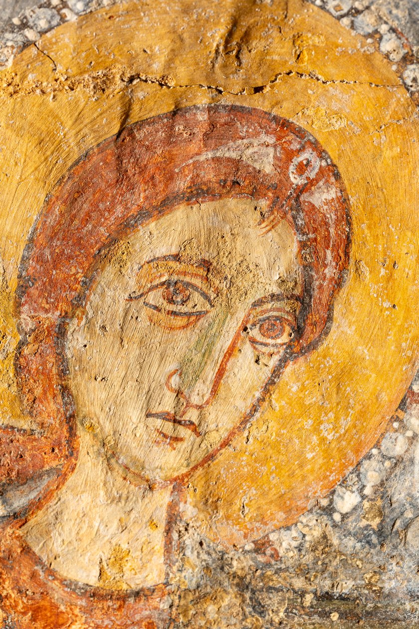 Madonna ja lapsi arkkienkelien välissä, yksityiskohta Neitsyt Mariasta. tekijältä Unknown artist