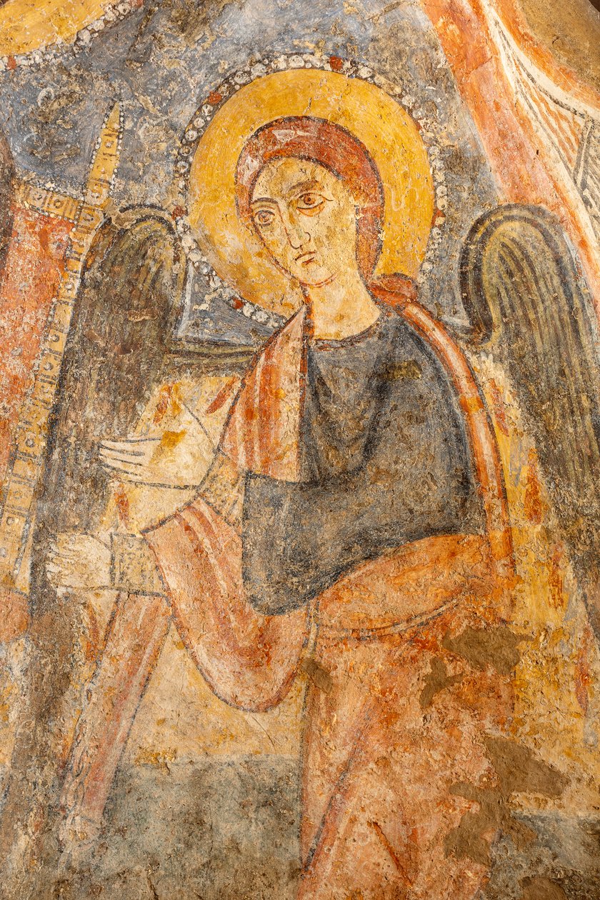 Madonna ja lapsi arkkienkelien välissä, oikean arkkienkelin yksityiskohta. tekijältä Unknown artist