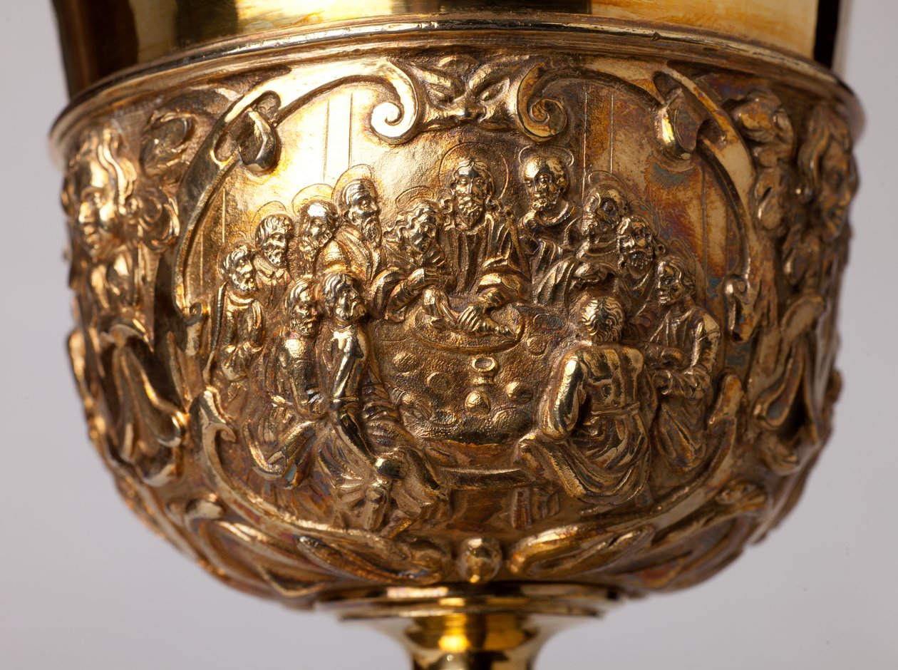 Metallityötä. Malja. Katedraalikappelin dekaanin A. Le Vaillant de la Bassarderien lahja 1726-1758. 1700-luku. Yksityiskohta. tekijältä Unknown artist