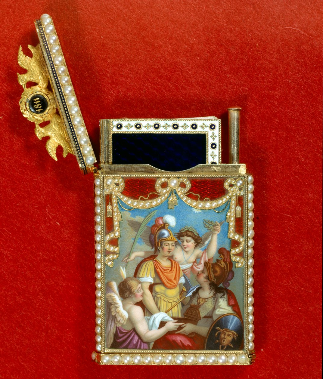 Vihkolaukku koristaa miniatyyrimaalausta, joka kuvaa allegorista Rooman kuninkaan Napoleon II:n, Reichstadtin herttua (1811-1832) keisari Napoleon I:n (1769-1821) pojan syntymää. tekijältä Unknown artist