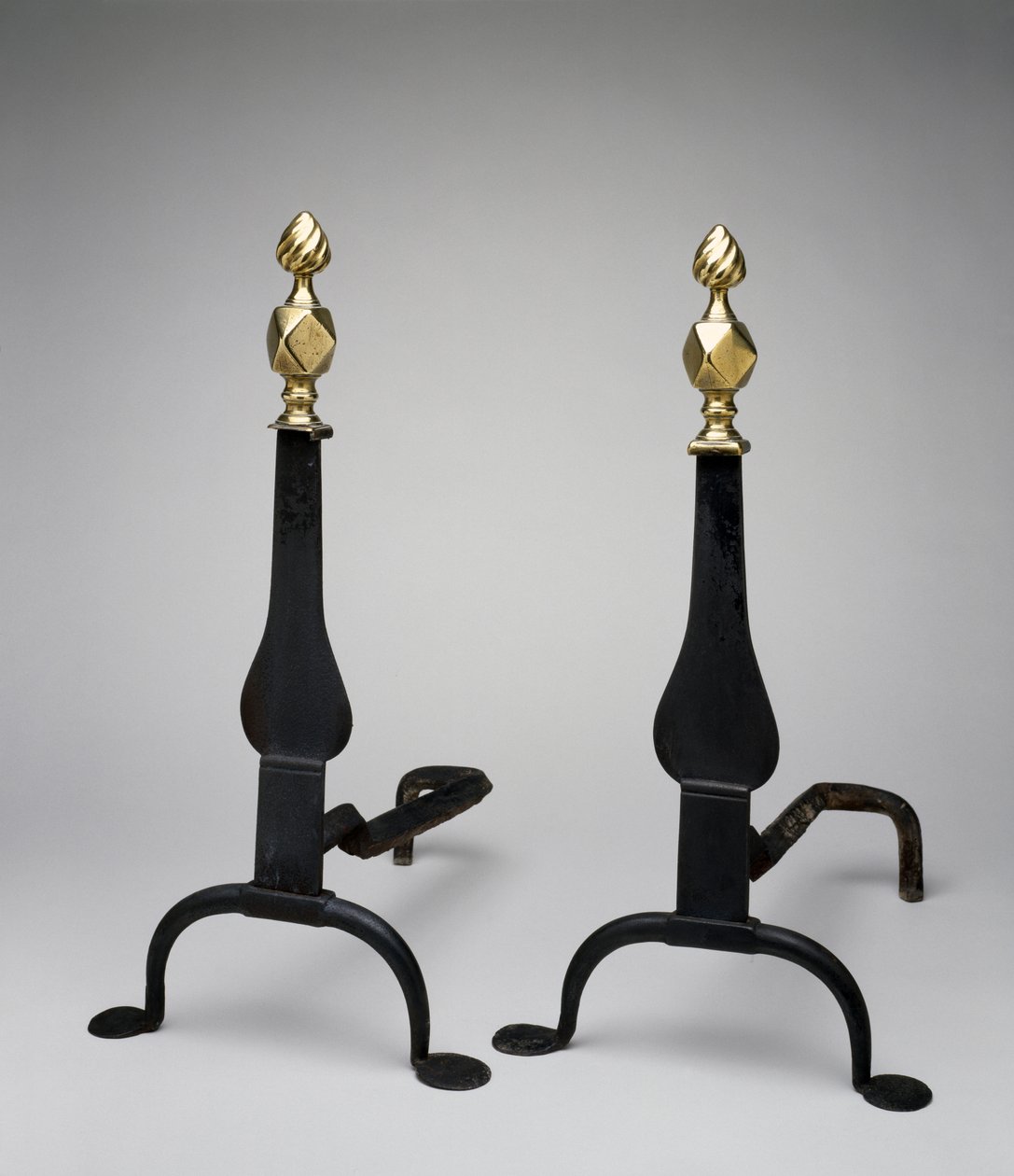 Andiron-pari tekijältä Unknown artist