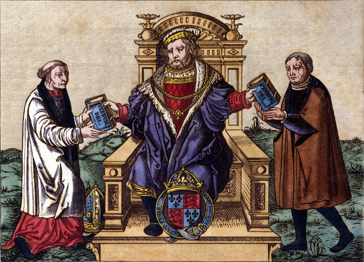 Englannin kuninkaan Henrik VIII:n (1491 - 1547) muotokuva valtaistuimellaan lähettäen Raamatun kahdelle hovimiehelle. Väritys kaiverrus. tekijältä Unknown artist