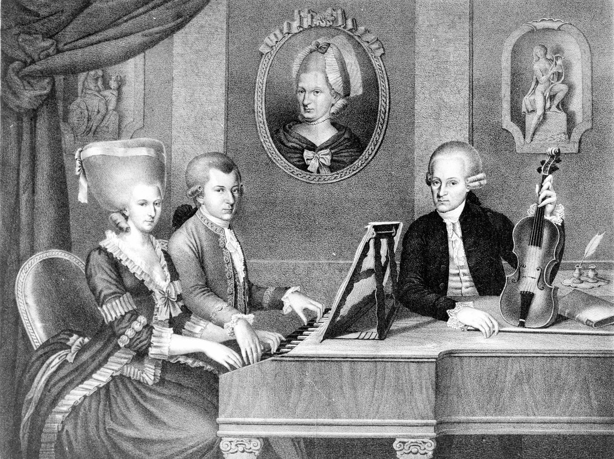 Wolfgang Amadeus Mozartin (1756 - 1791) muotokuva isänsä ja äitinsä välillä. 1800-luvun litografia. tekijältä Unknown artist