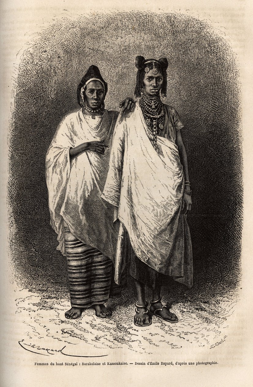 Sarakolilaiset ja kassonkelaiset naiset, Ylä-Senegalin populaatiot, perinteisissä vaatteissa. Kaiverrus havainnollistamaan risteilyä Afrikan rannikolla, vara-amiraali Fleuriot de Langle, vuonna 1868, julkaistu "" Le tour du monde""" 1872, toimittanut Edoua tekijältä Unknown artist