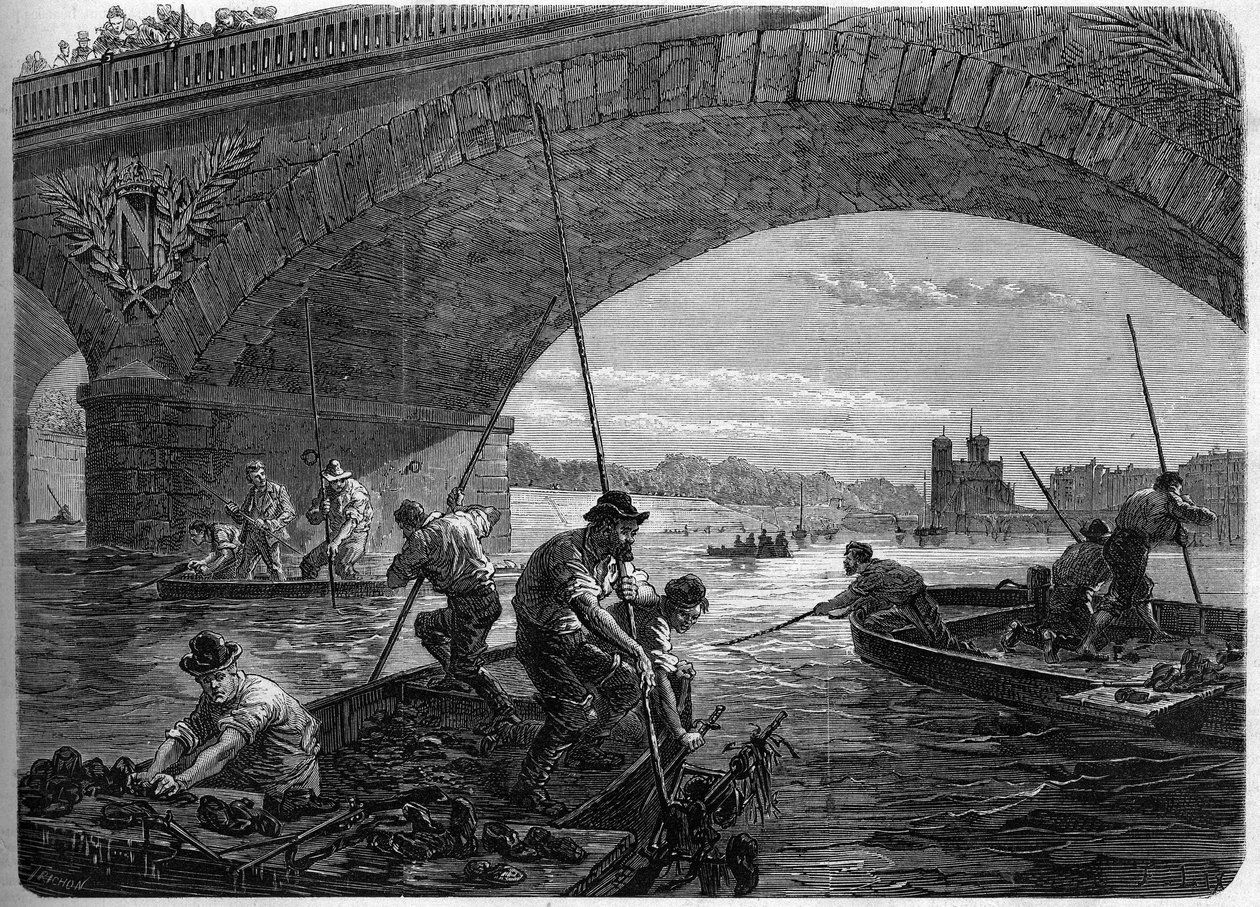 Pariisin kommuuni vuonna 1871. Seineeseen Austerlitzin sillan alta heittämien aseiden kalastus Federesin (communards) toimesta kunnan viimeisen keskustelun aikana. tekijältä Unknown artist