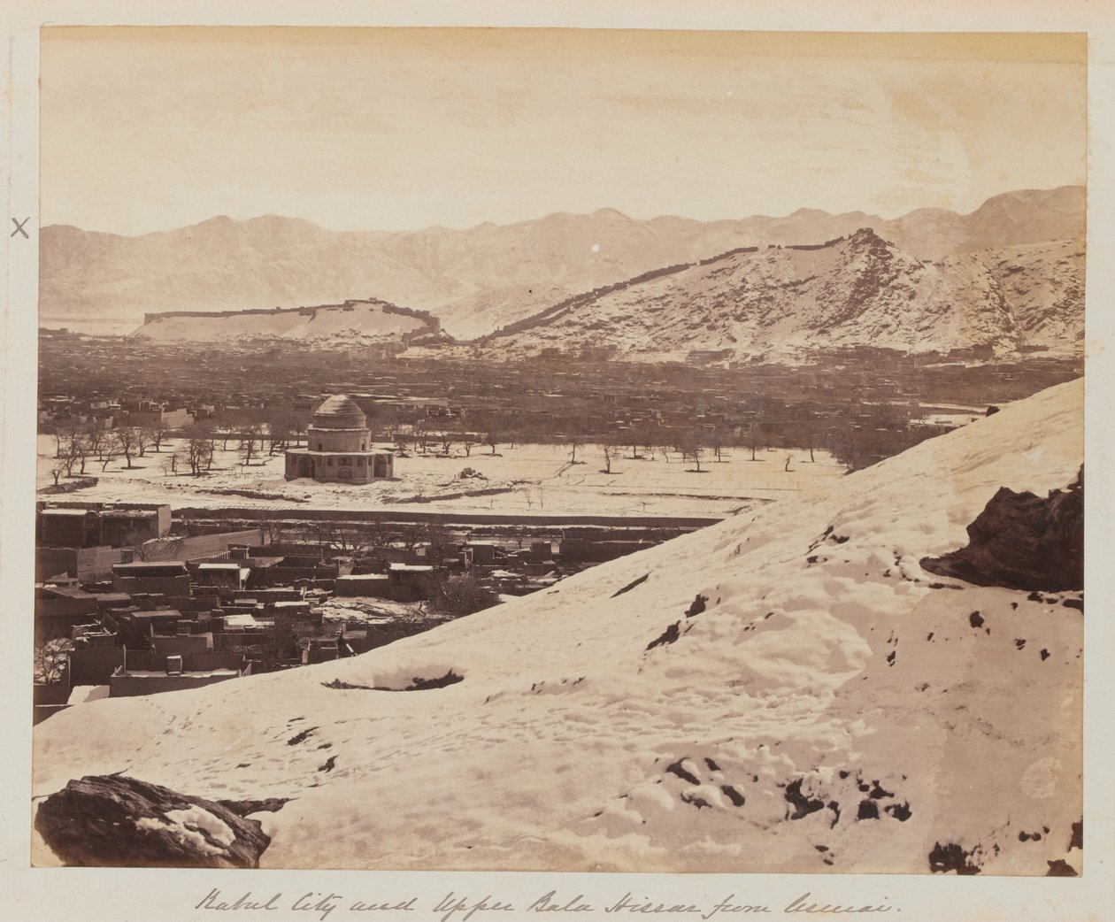Kabul Asmai tekijältä Unknown photographer