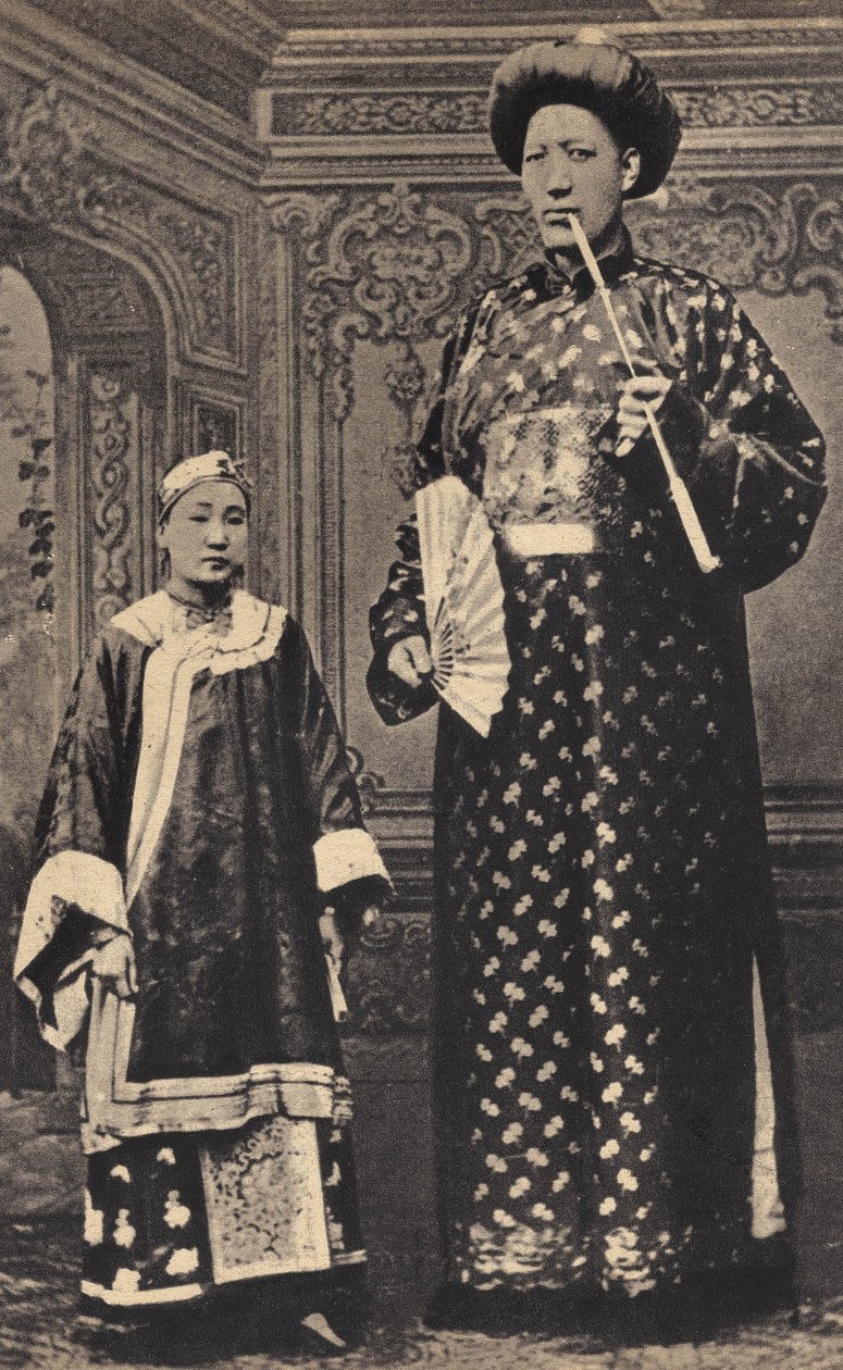 Les Monsters, Kiinan jättiläinen. Valokuvaus, 1800-luvun loppu, Pariisi. Yksityinen kokoelma. tekijältä Unknown photographer