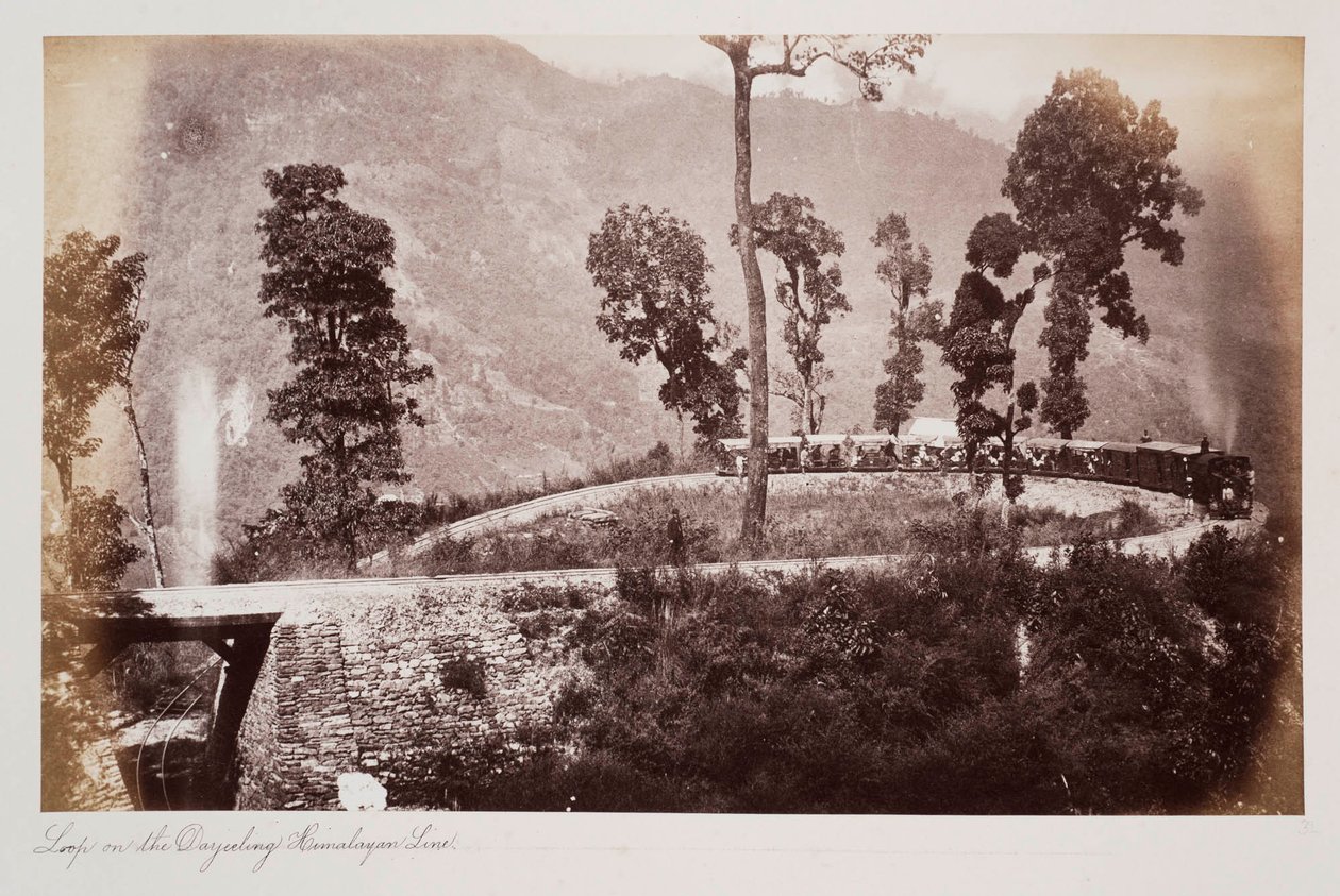Silmukka Darjeeling Himalayan Line -linjalla, n. 1885 (seepiakuva) tekijältä Unknown photographer