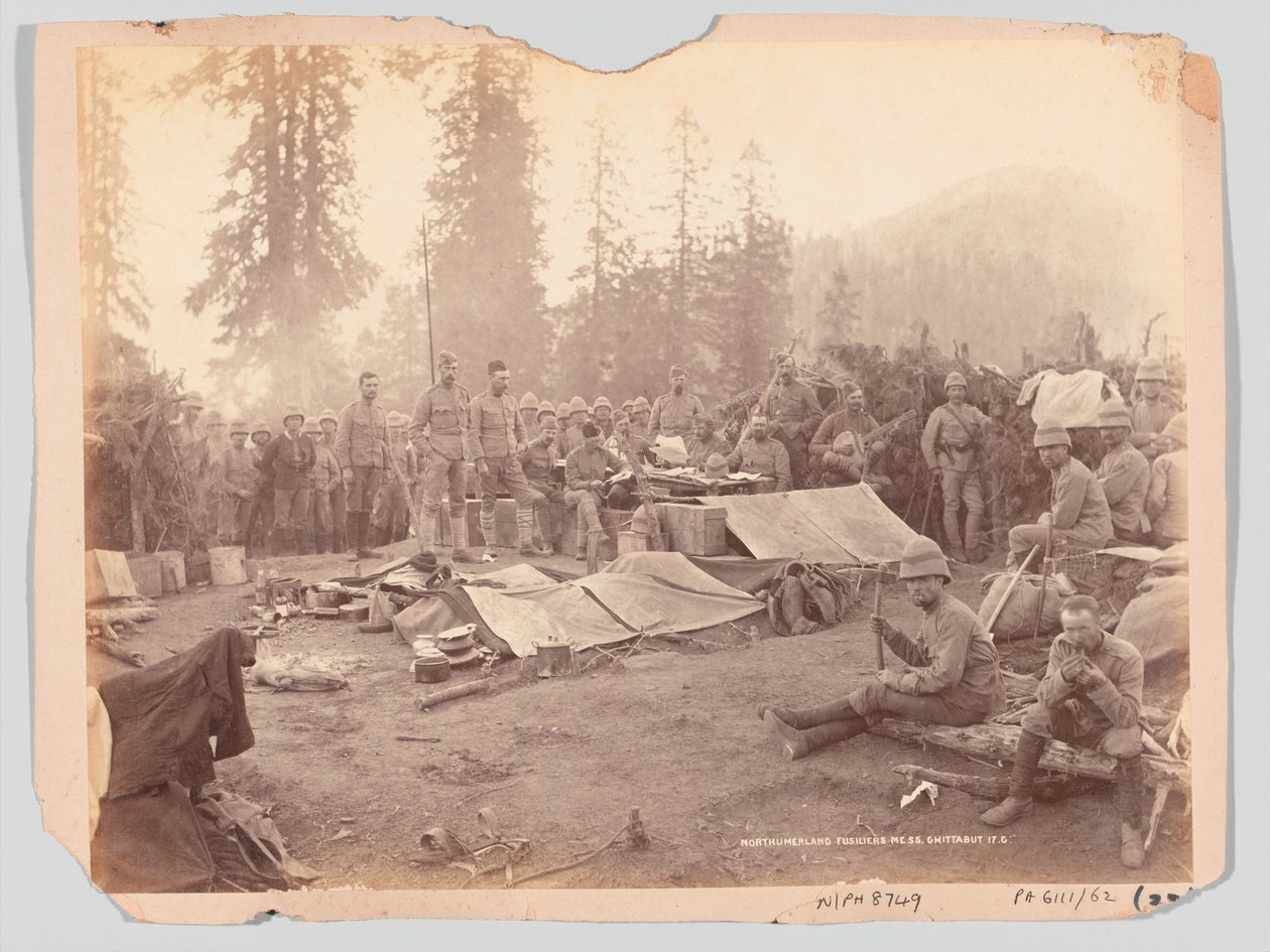 Northumberland Fusiliers sotku Black Mountainin tutkimusmatkan aikana vuonna 1888 tekijältä Unknown