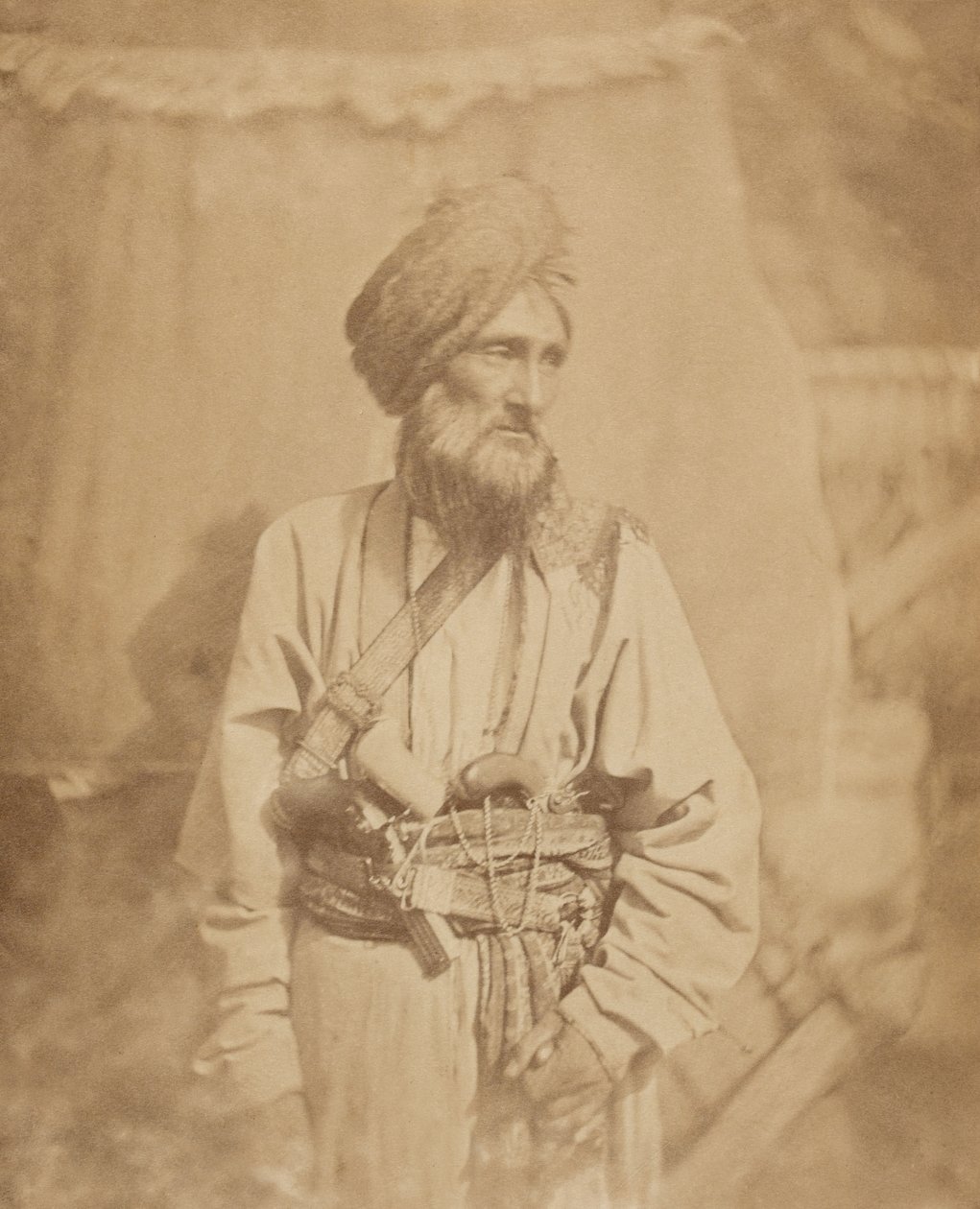 Punjabin epäsäännöllisen ratsuväen pathan-upseeri, noin 1860 tekijältä Unknown photographer