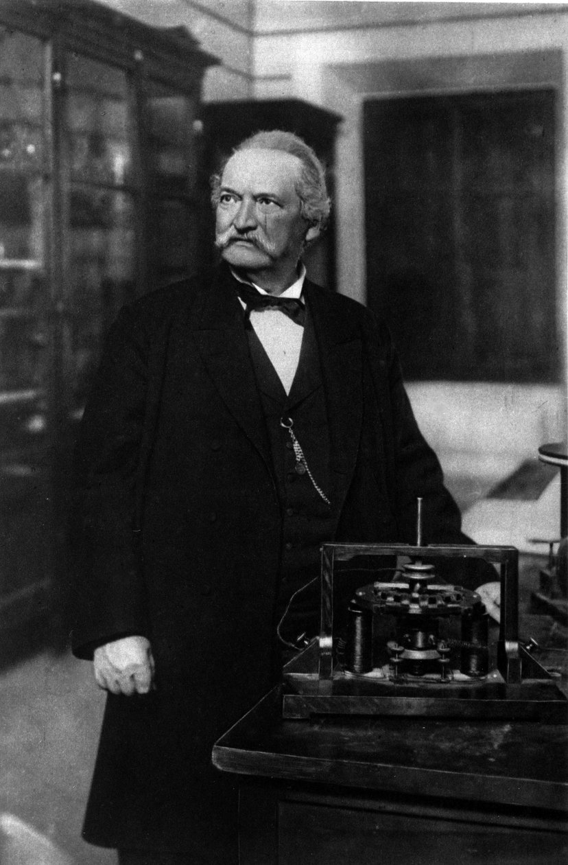 Muotokuva Antonio Pacinottista italialainen fyysikko (1841-1912) sormuksensa kanssa (Anello). tekijältä Unknown photographer
