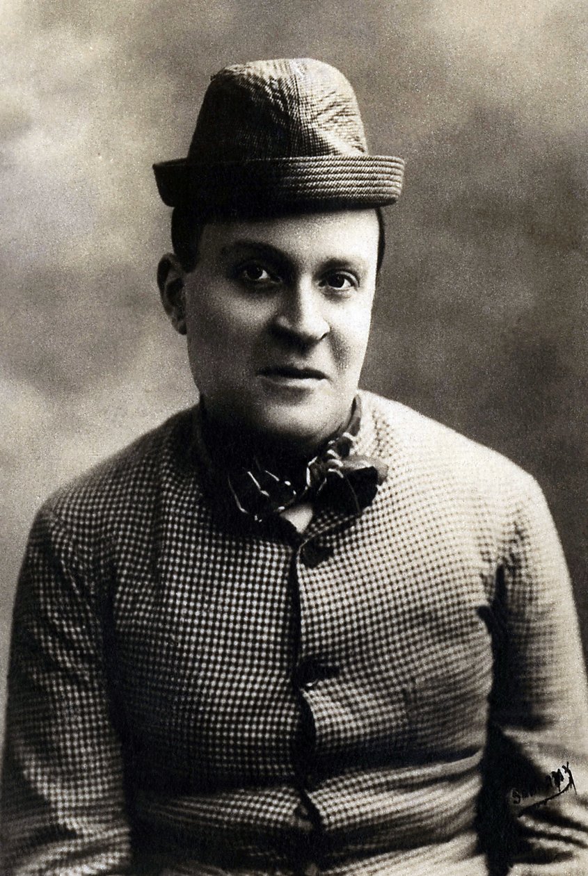 Muotokuva Dranemista (1869-1935), ranskalaisesta laulajasta ja musiikkihallin tähdestä. tekijältä Unknown photographer