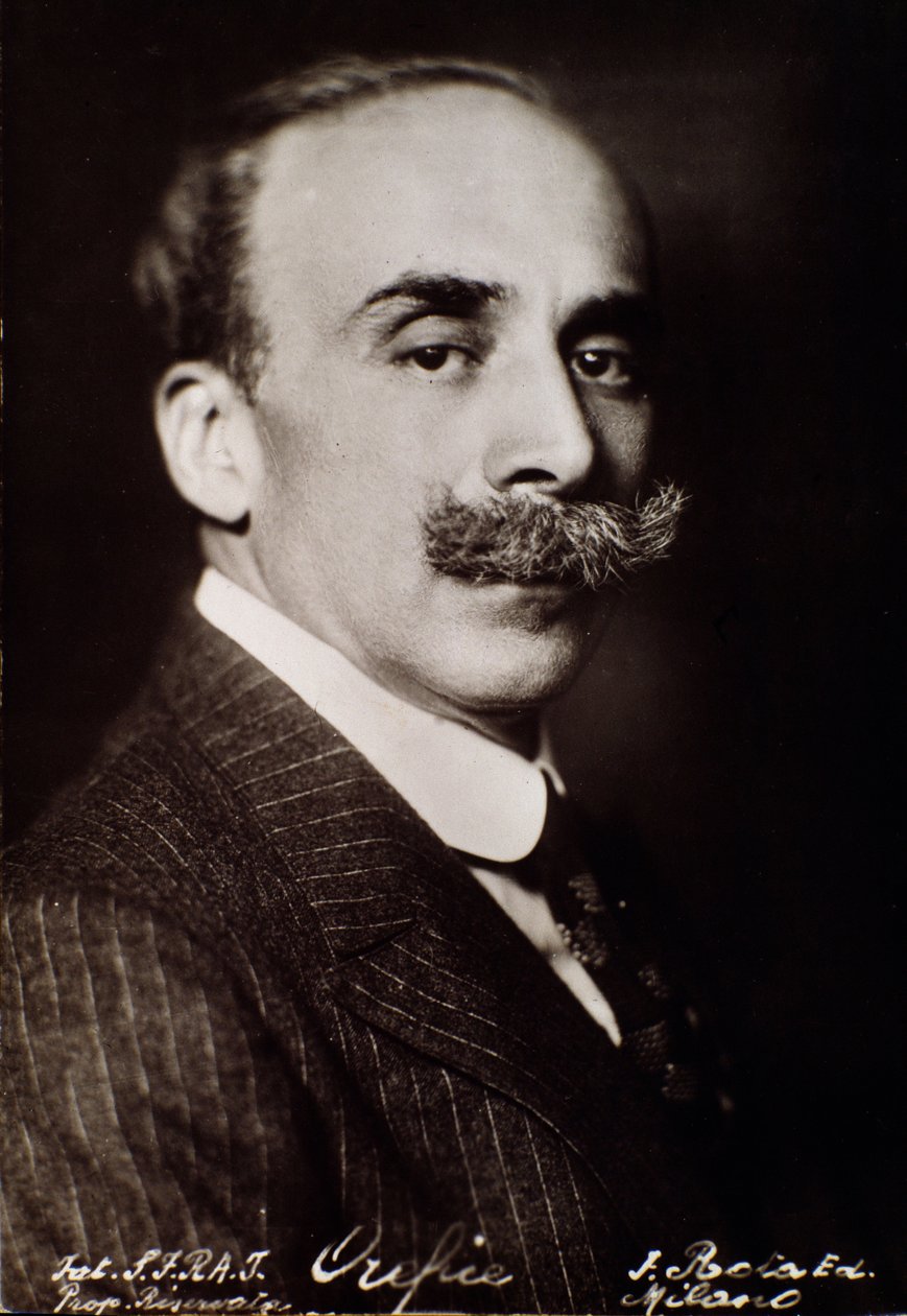 Muotokuva Giacomo Oreficesta (valkoinen kuva) tekijältä Unknown photographer