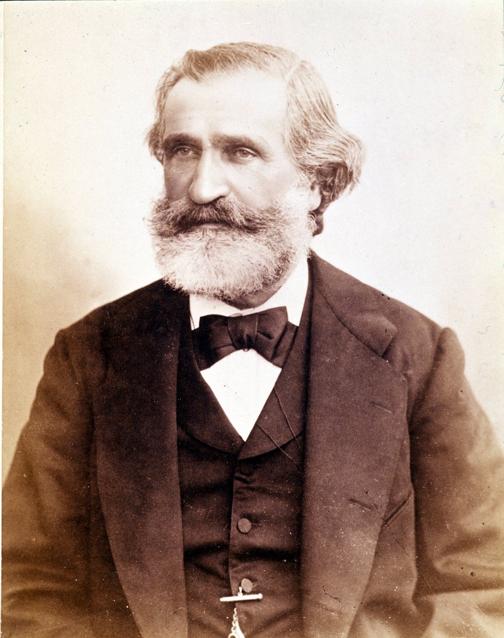 Giuseppe Verdin muotokuva noin 1870. Museo della scala Milanosta tekijältä Unknown photographer