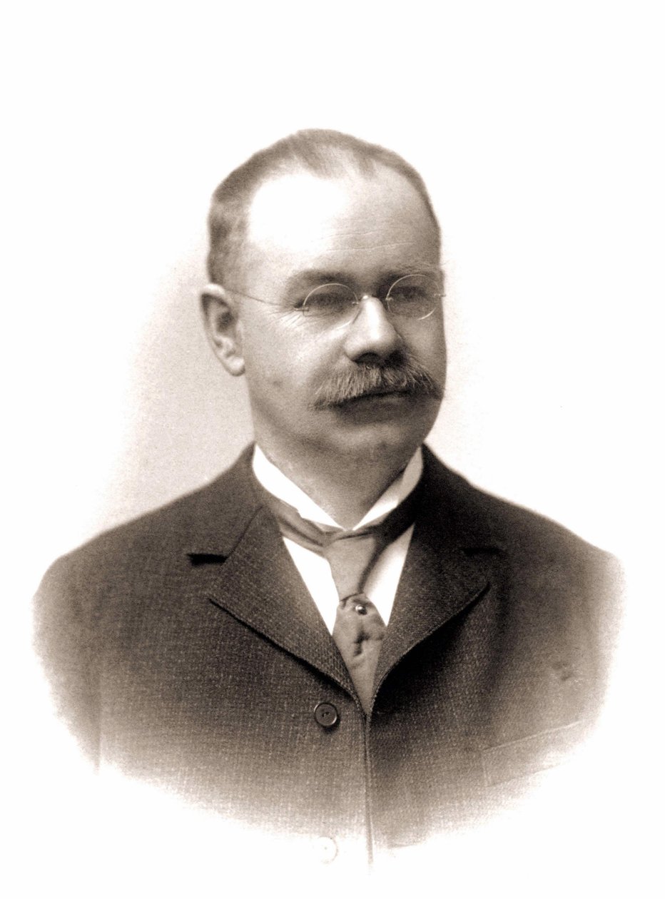 Hermann Hollerith (1860-1929), yhdysvaltalaisen tilastotieteilijän muotokuva. tekijältä Unknown photographer