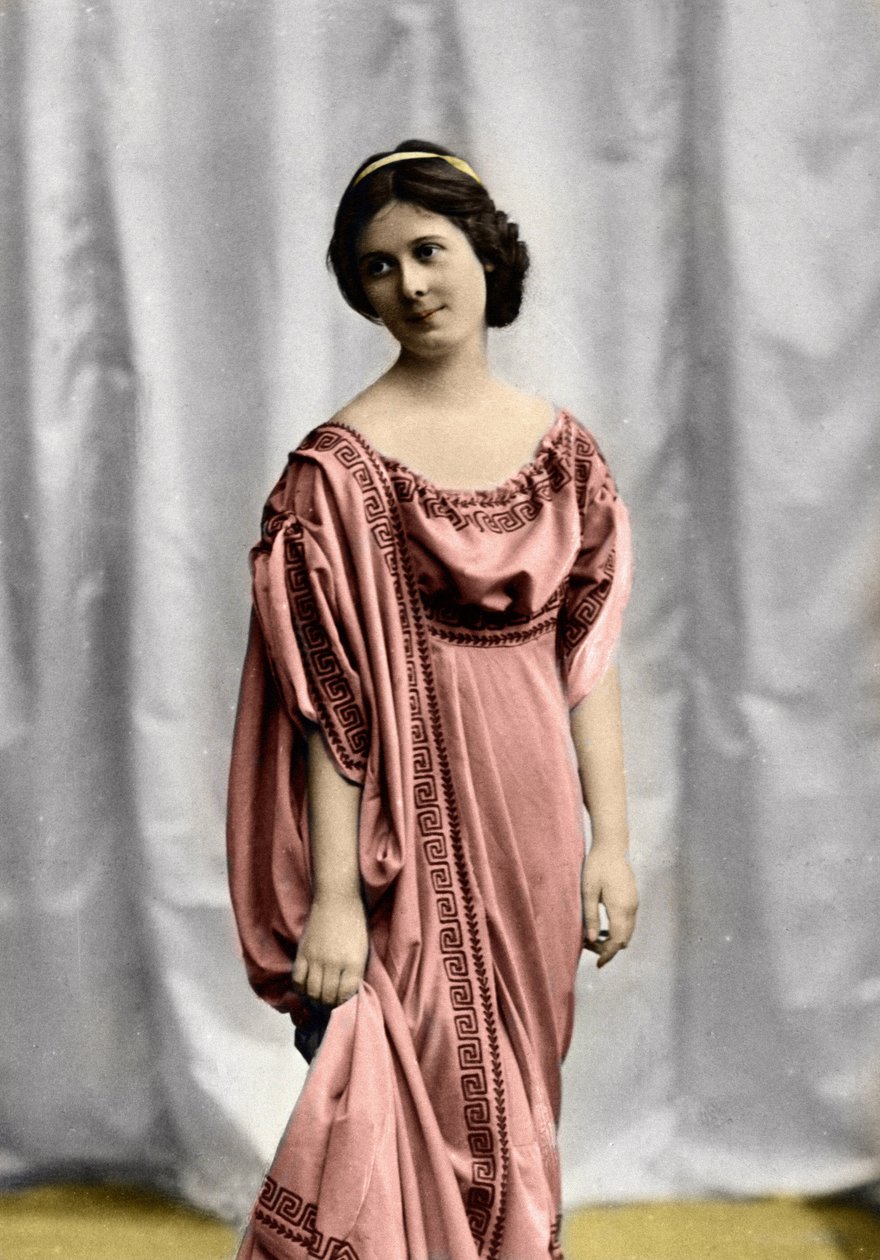 Muotokuva tanssija Isadora Duncanista (1877-1927) (Tanssija Isadora Duncanin muotokuva) Valokuva 1900-luvun alku Yksityinen kokoelma tekijältä Unknown photographer