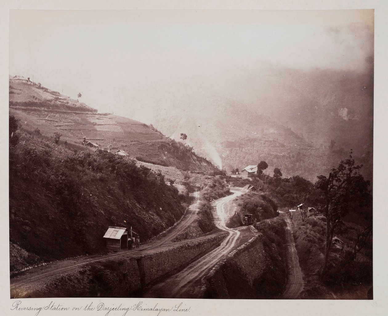 Peruutusasema Darjeeling-Himalajan linjalla, n. 1885 (seepiakuva) tekijältä Unknown photographer