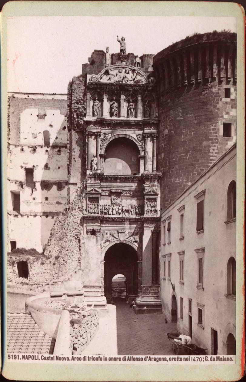 Castel Nuovon riemukaari, Napoli, n. 1880 (valokuva). tekijältä Unknown photographer